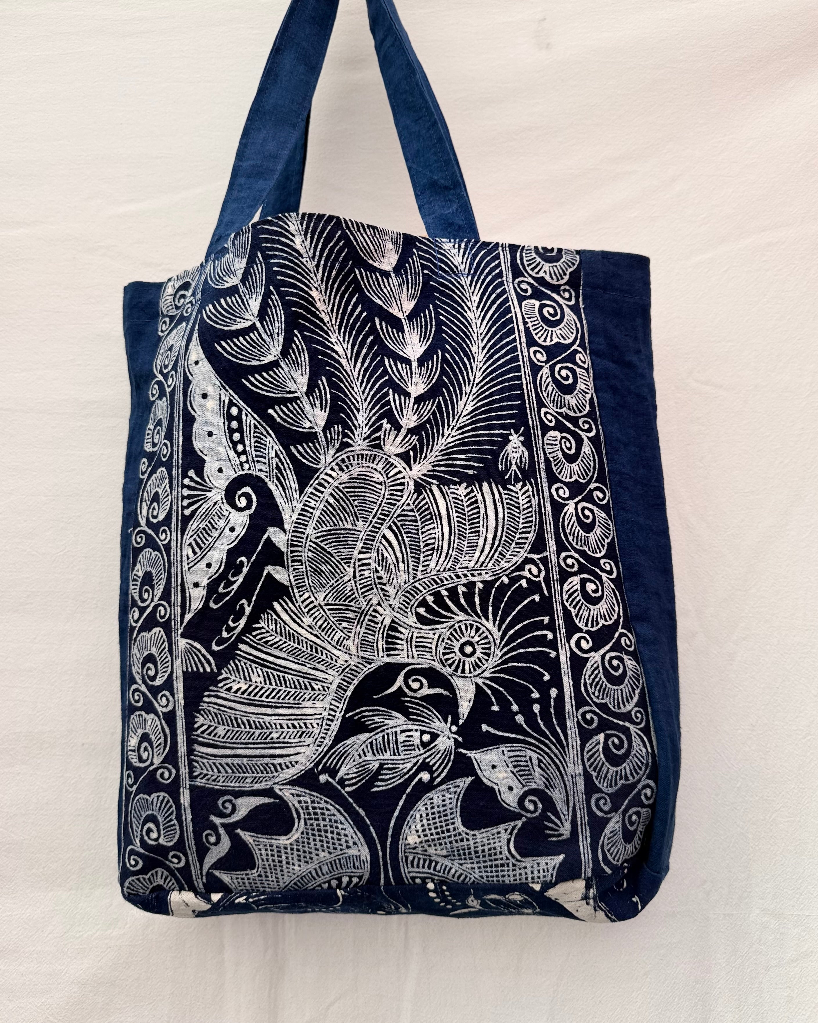 Batik indigo bag 🦋 (Copy)