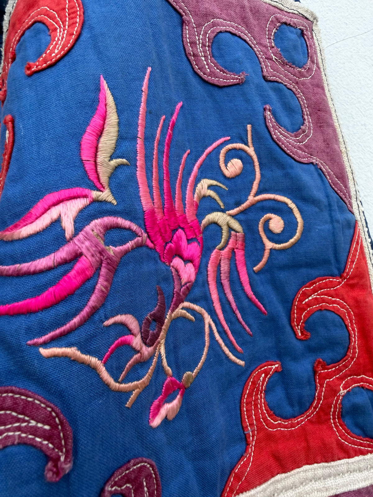 Embroidery indigo linen bag