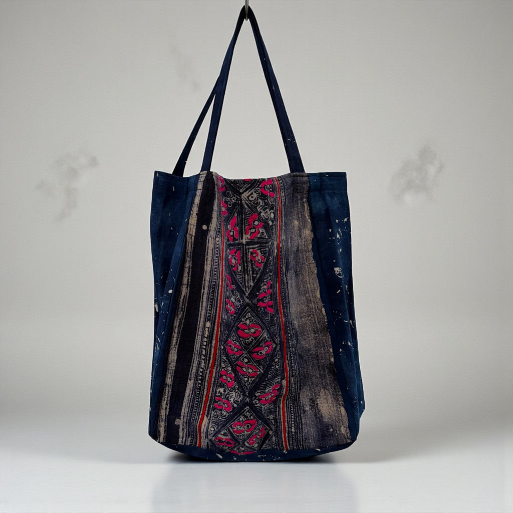 Embroidery Batik indigo bag 凤凰