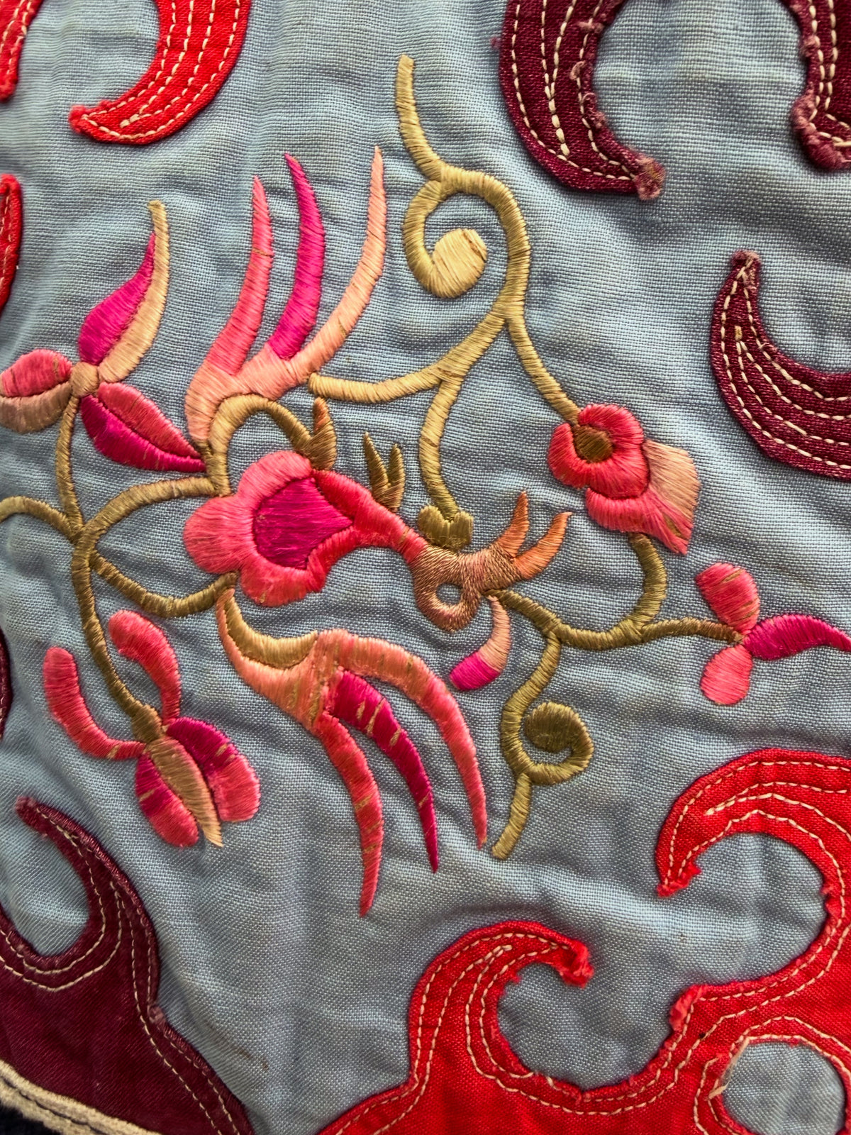 Embroidery indigo linen bag